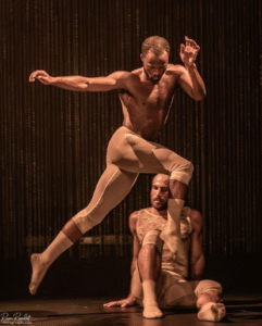 להקת המחול יעל שילר גאה להציג: Lake - העונה החמישית יום שלישי, 05 במאי, 20:30 אודיטוריום סלע ן מכון ויצמן | רחובות